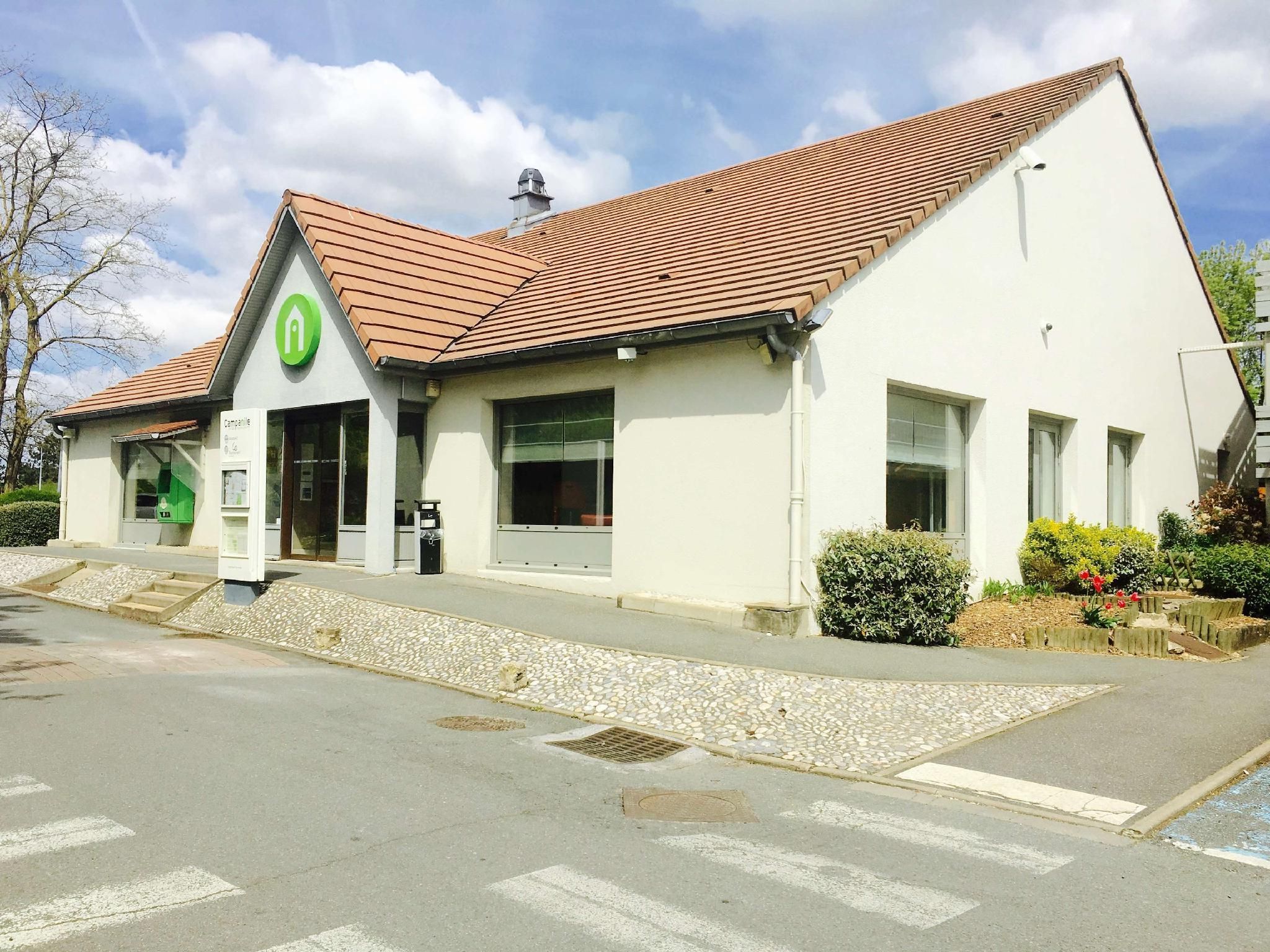 Campanile Villejust Za Courtaboeuf Hotel