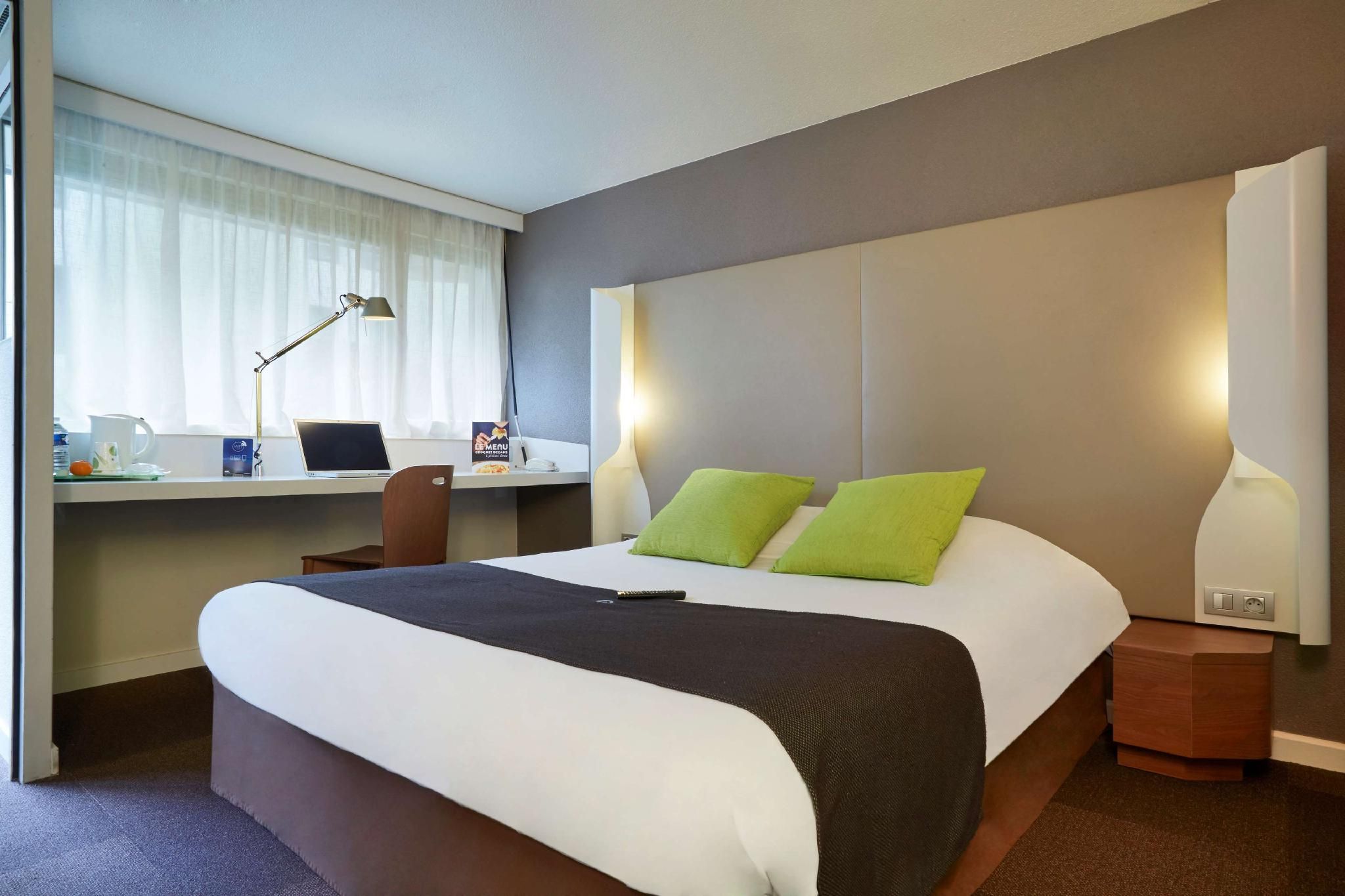 Campanile Villejust Za Courtaboeuf Hotel 1 Double Bed 2
