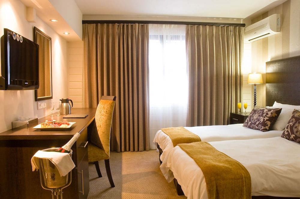 Standard Double Room (Non Sea Facing)