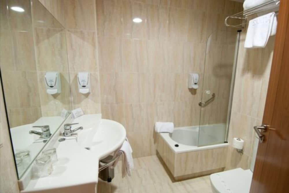 Room (matrimonial)