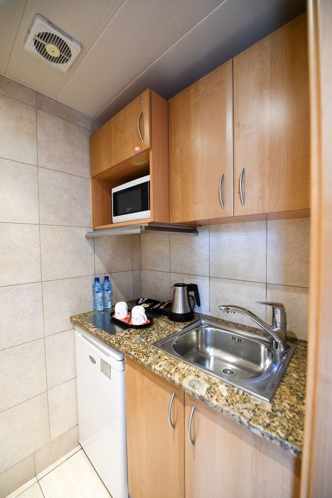 The Smallville Xpress Hotel Studio for 2 people 9