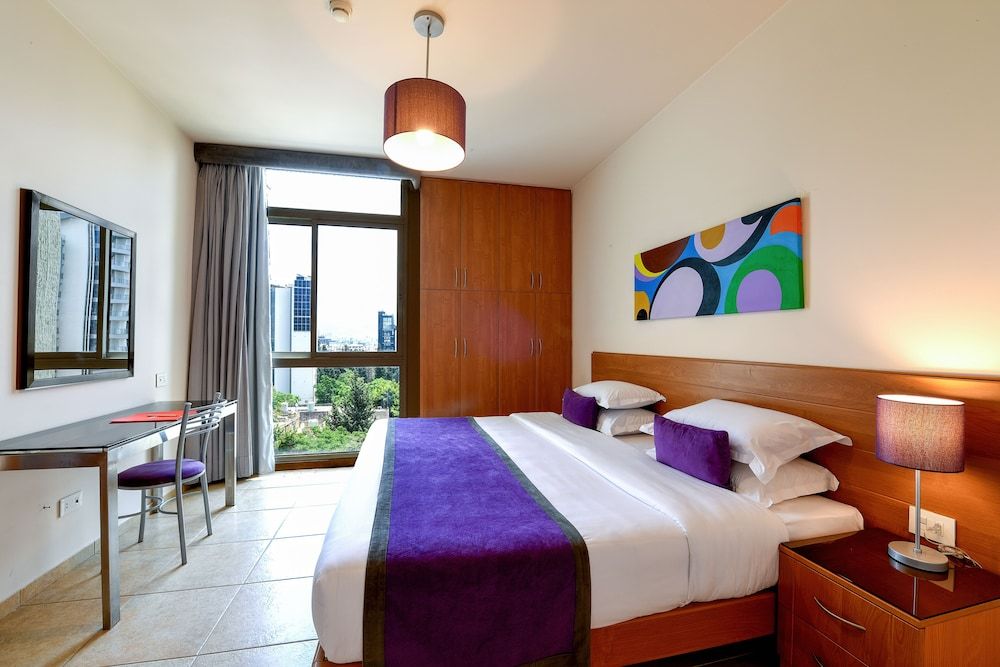undefined The Smallville Xpress Hotel