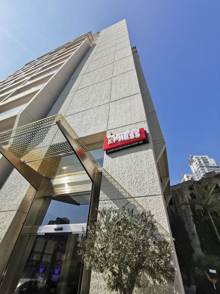 undefined The Smallville Xpress Hotel 4