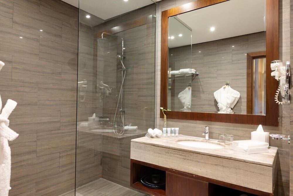 Premium Room, 1 King Bed, Marina View