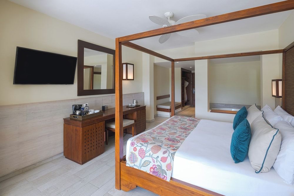 Privileged Deluxe & Swimming Pool