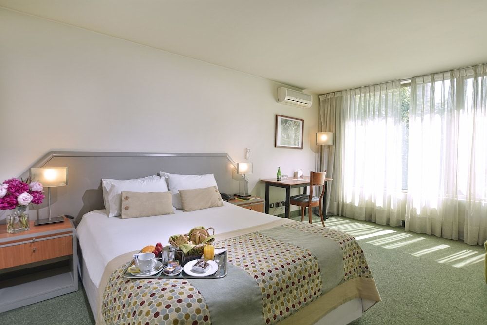 Eurotel El Bosque Junior Suite, 1 King Bed 2