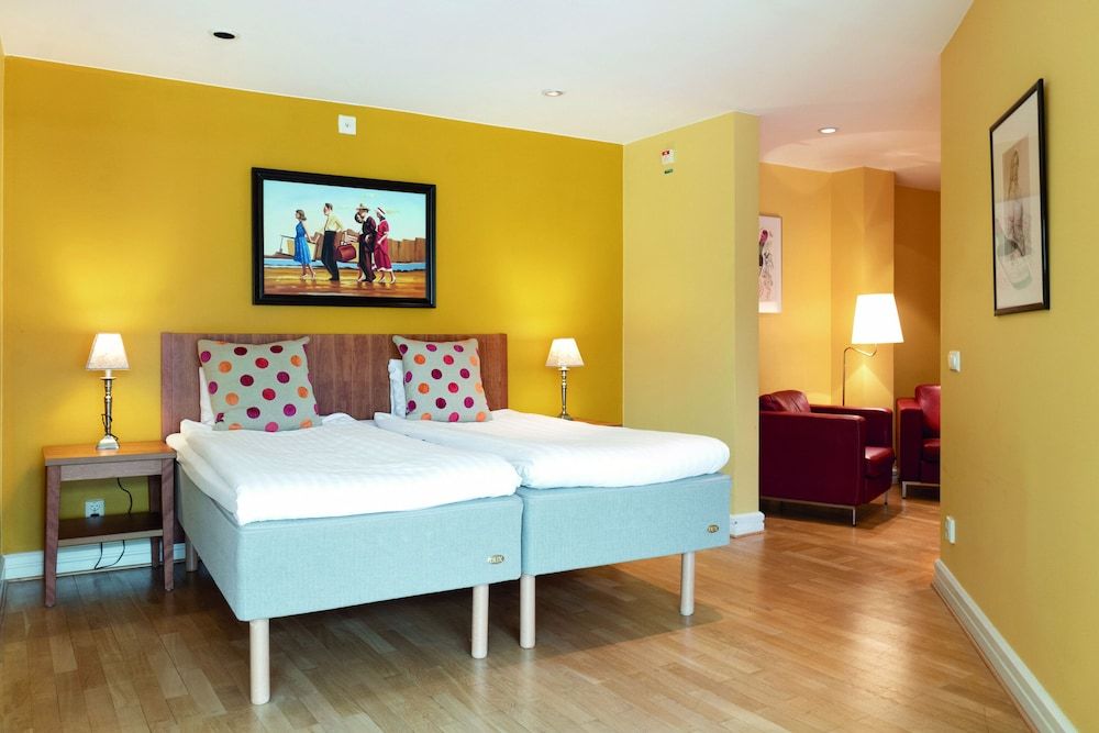 Hotel Bishops Arms Lund Deluxe Twin Room 4