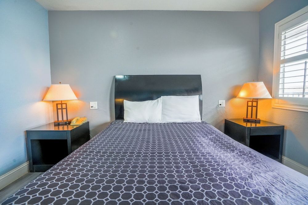 Economy Inn Buttonwillow Bakersfield I-5 Room, 1 Queen Bed, Non Smoking 2