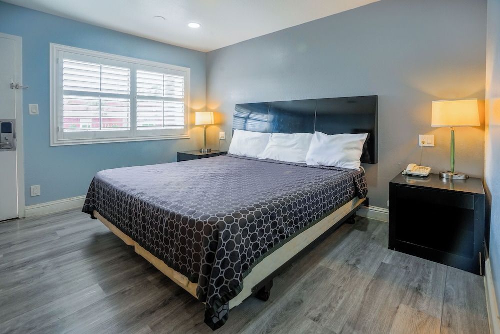 Economy Inn Buttonwillow Bakersfield I-5 Room, 1 King Bed, Non Smoking 2