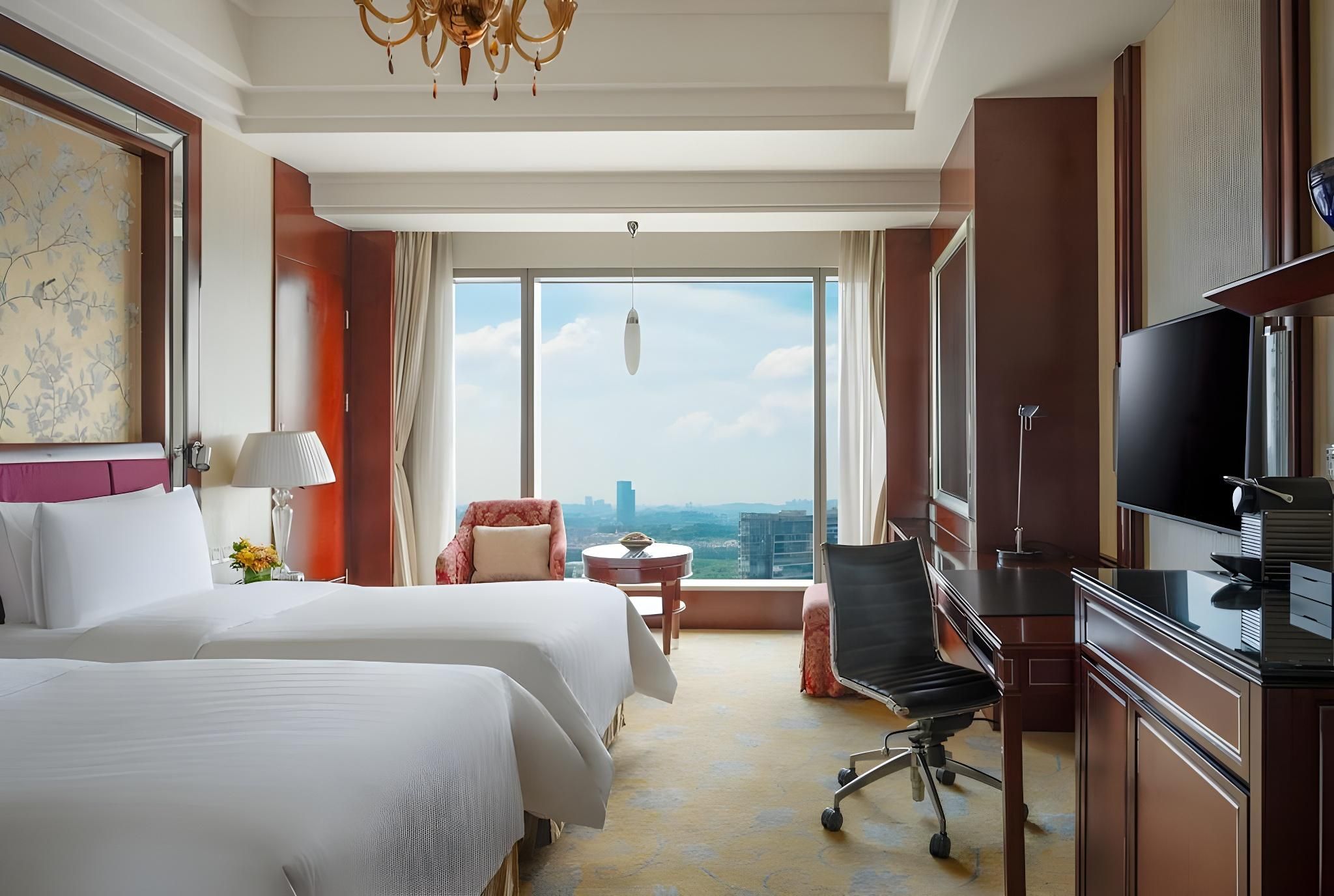 Premier Riverview Room 2 Twins