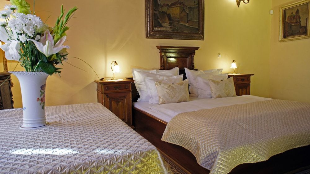 undefined Grand Hotel Praha 10