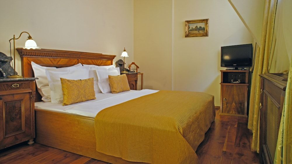 Grand Hotel Praha Superior Room 2