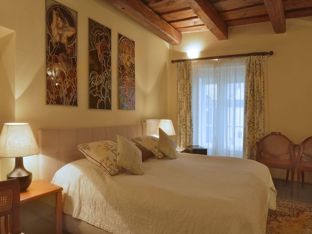 undefined Grand Hotel Praha 10