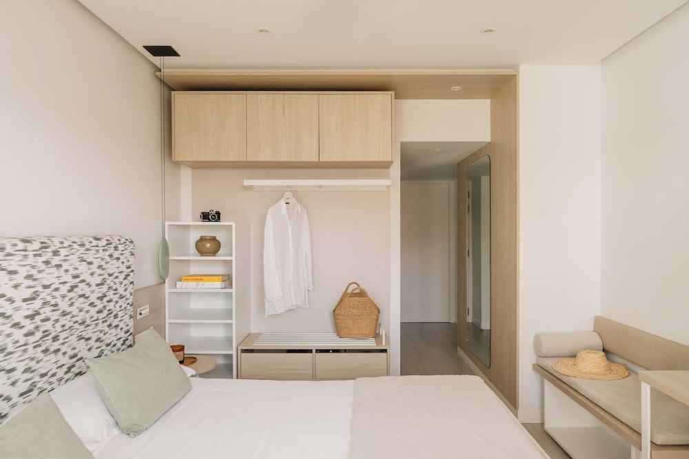 Superior Room, Partial Sea View
