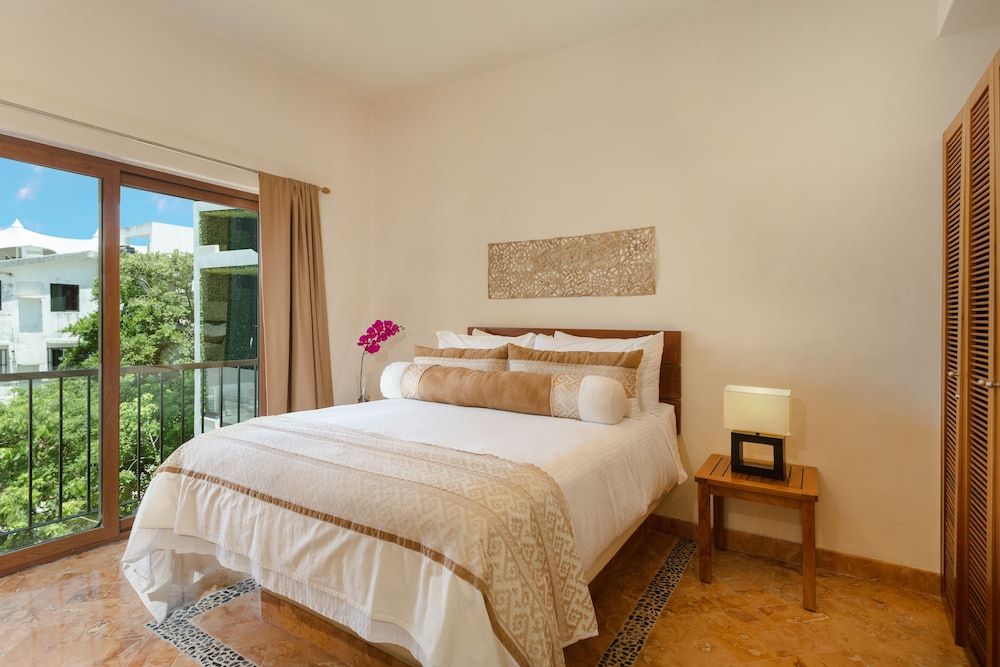 Porto Playa Condo Hotel & Beachclub Exclusive Penthouse, 2 Bedrooms, Terrace