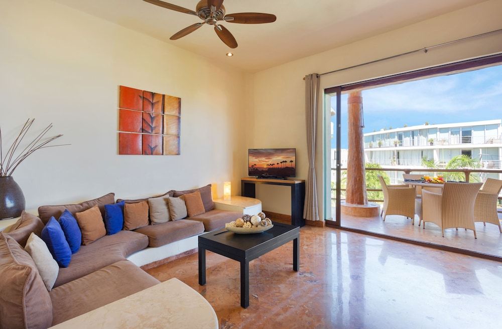 Porto Playa Condo Hotel & Beachclub Exclusive Penthouse, 2 Bedrooms, Terrace 5