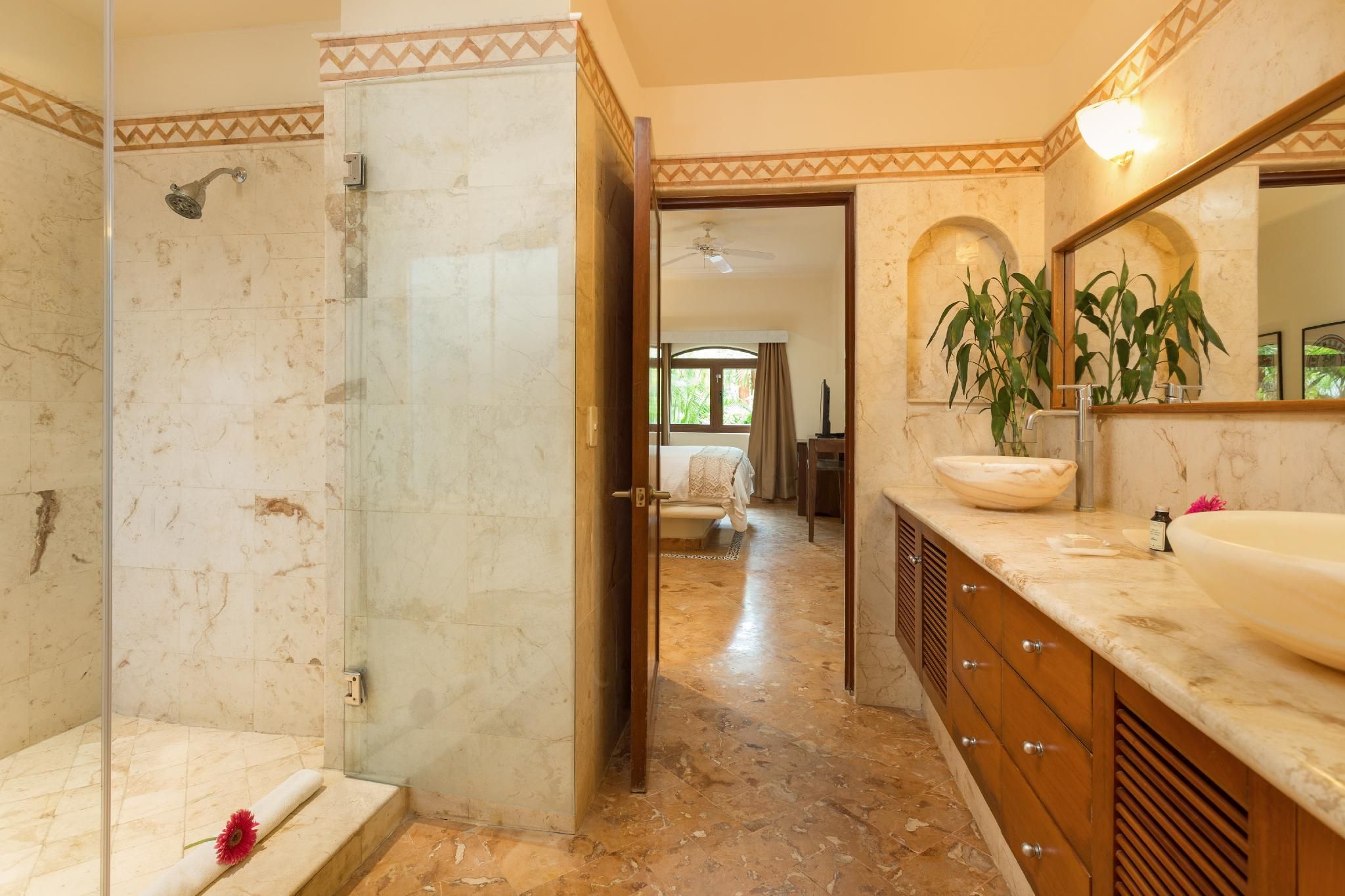 3-Bedroom Penthouse Apartment