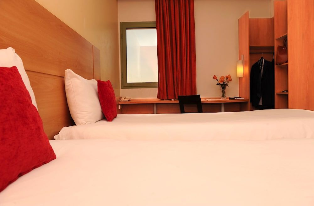 undefined ibis Marrakech Palmeraie Hotel 8