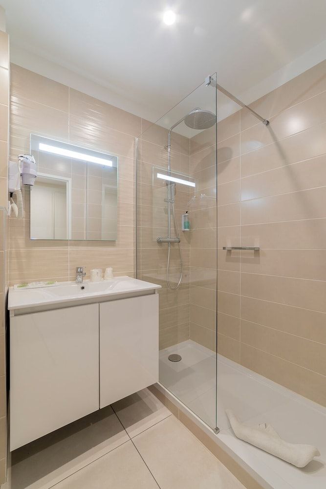 Hôtel Impérial Standard Room 7