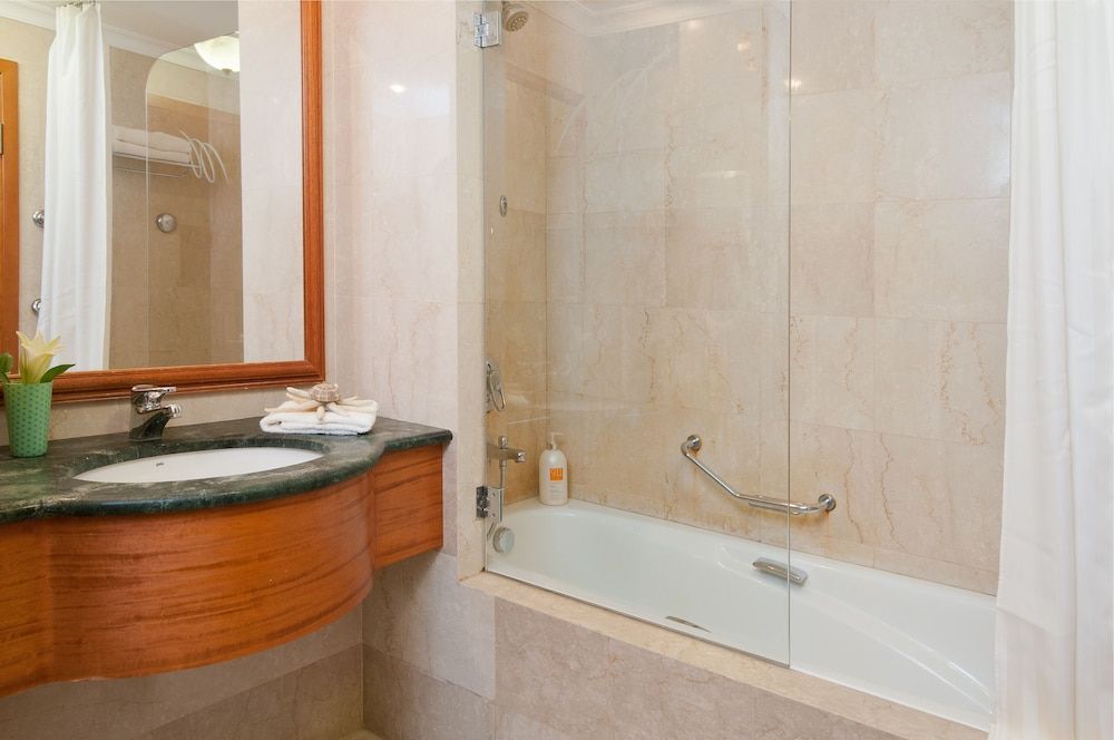 U Magic Palace Hotel Superior Room, Balcony, Pool View 6