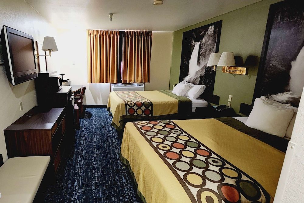 Room, 2 Queen Beds, Non Smoking