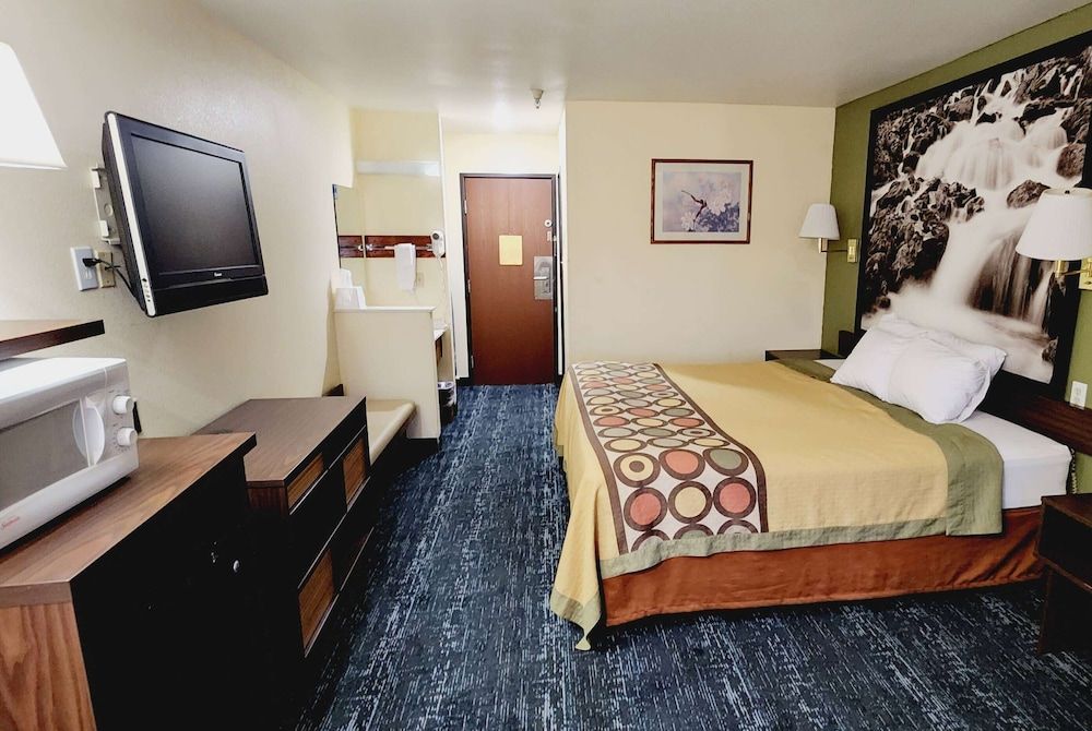 Room, 1 King Bed, Accessible, Non Smoking