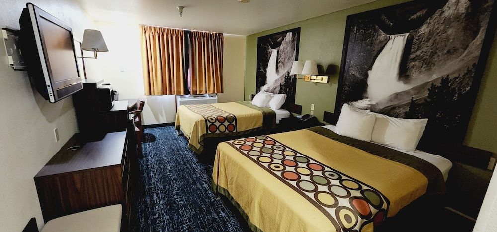 Room, 2 Queen Beds, Non Smoking