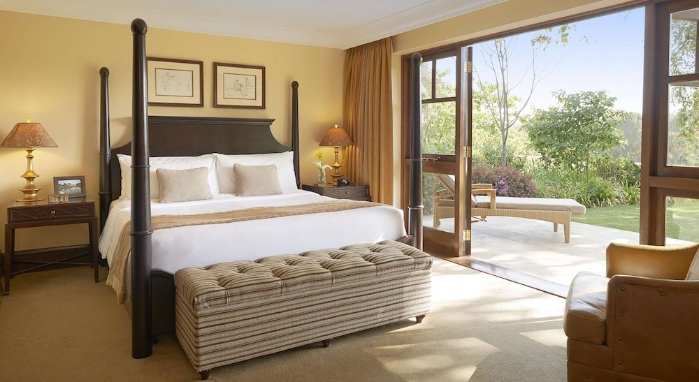 William Holden Two-Bedroom Suites- 2 king beds