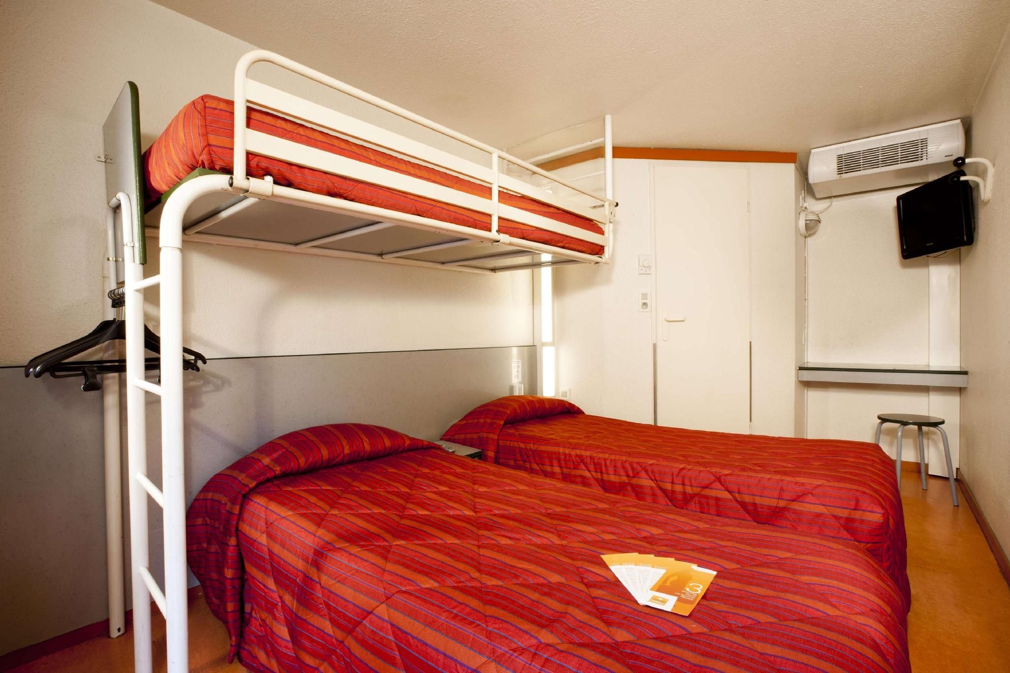 Standard Room - 1 Double Bed