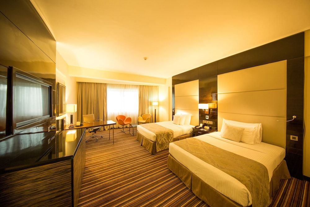 Ramada by Wyndham Colombo Double Room, 2 Double Beds, Non Smoking 2