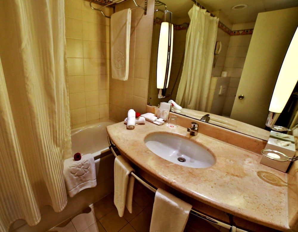 undefined Lancaster Tamar Hotel 9