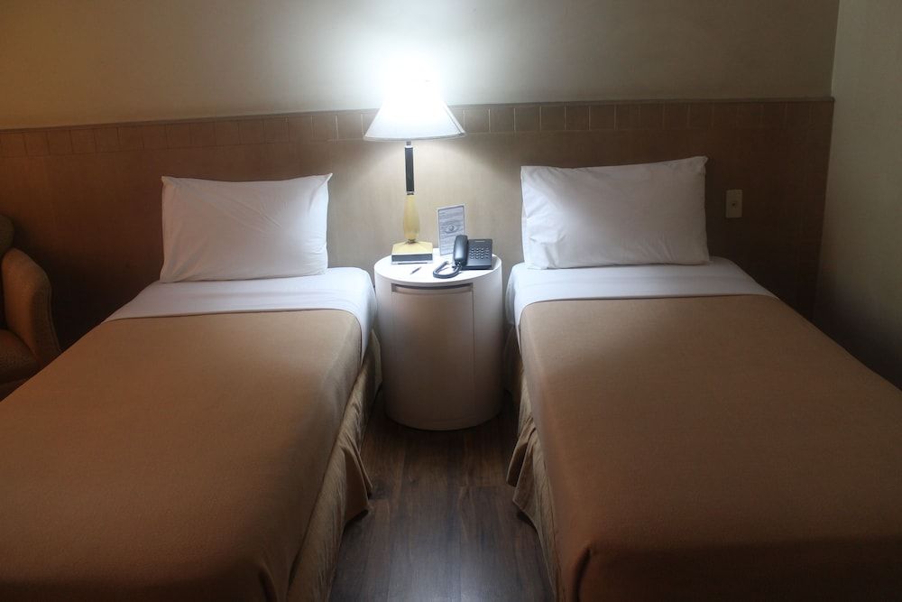 undefined The Pearl Manila Hotel 7