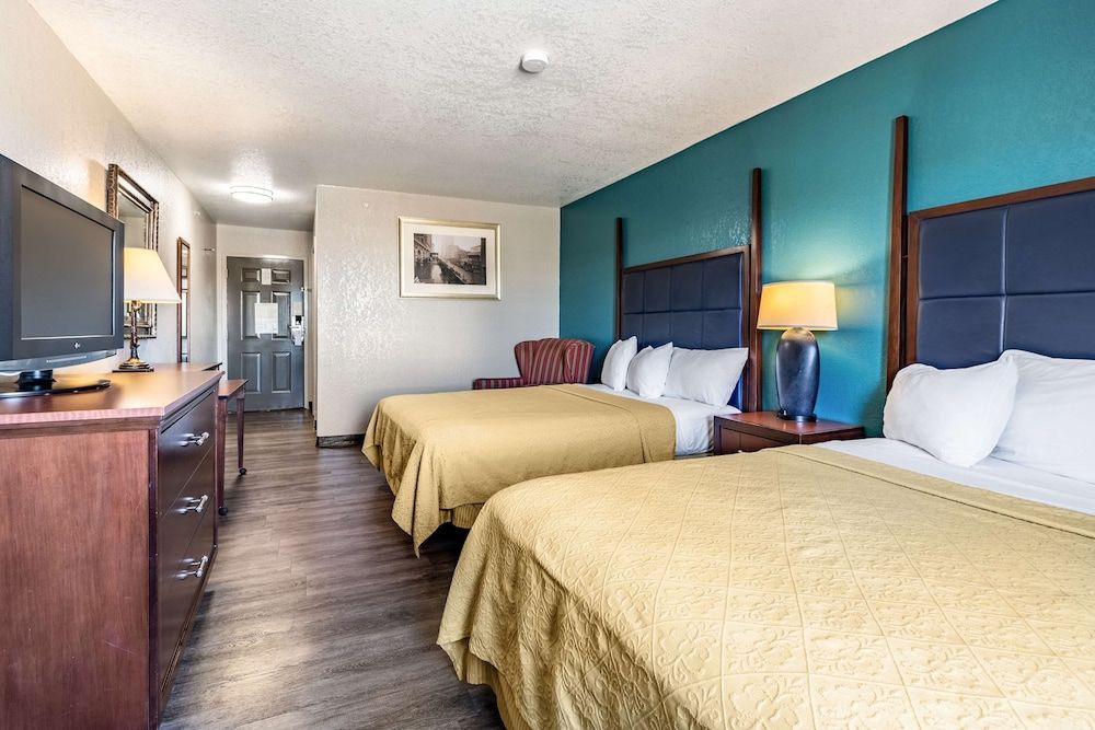 Americas Best Value Inn Temple Killeen Room, 2 Queen Beds, Non Smoking 3