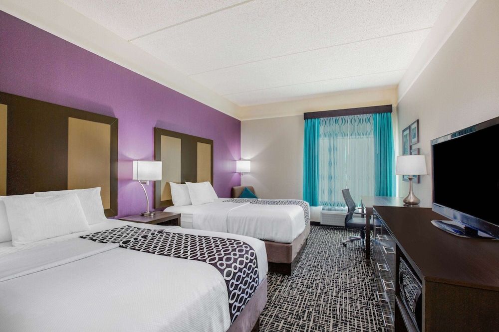 Room, 2 Queen Beds, Accessible, Non Smoking (Mobility/Hearing Impaired Accessible)