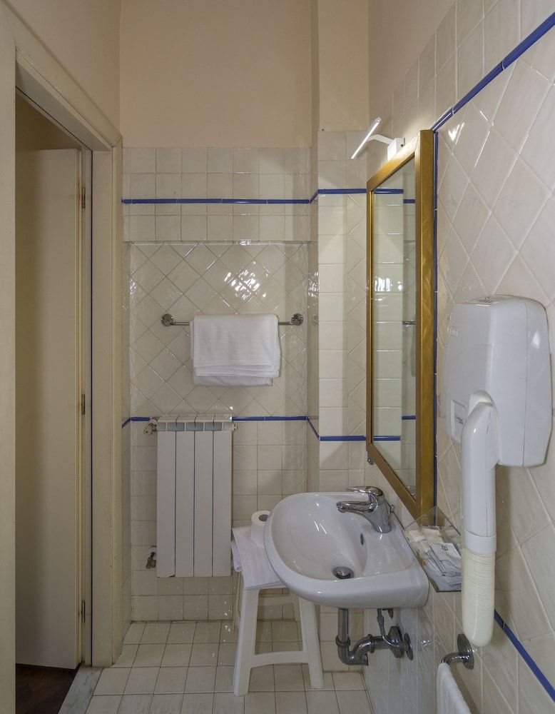 Hotel Il Giardino Basic Double Room 4