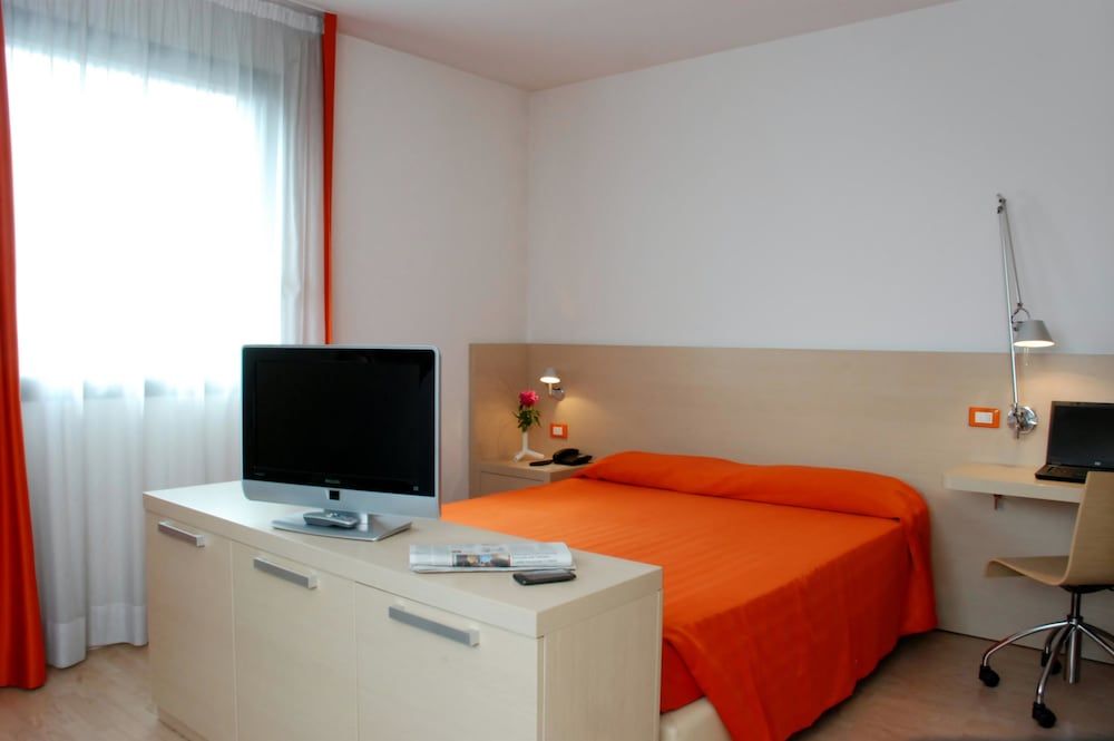 Best Western Plus Hotel Galileo Padova Standard Apartment, 1 Queen Bed, Non Smoking, Annex Building (with Sofabed)
