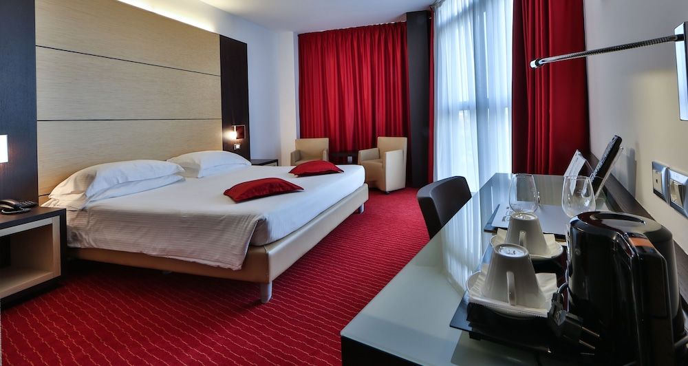 Junior Suite, 1 King Bed, Non Smoking