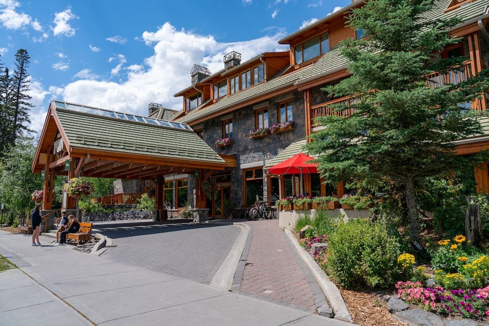 undefined The Fox Hotel and Suites 8