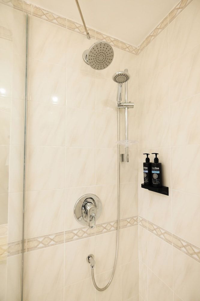 Grand Court Jerusalem Premium Room 4