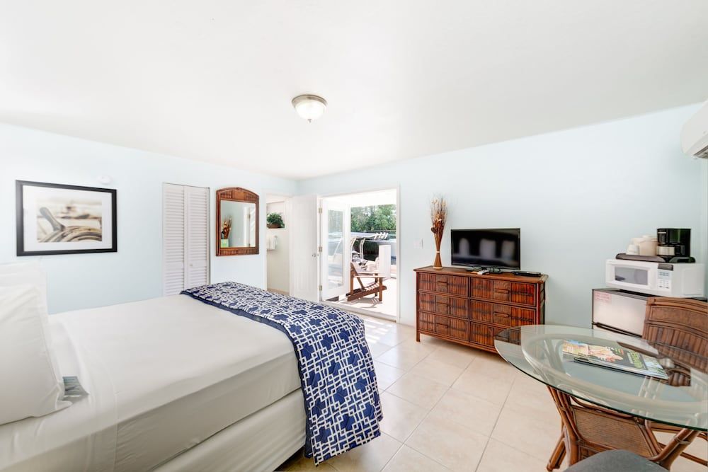 Creekside Inn King Bed Water View 6