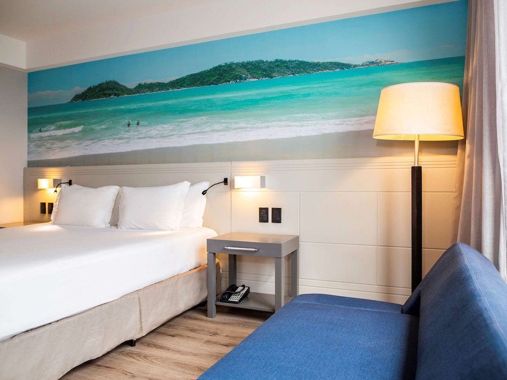 Superior, King and Sofa Bed, Partial Sea View