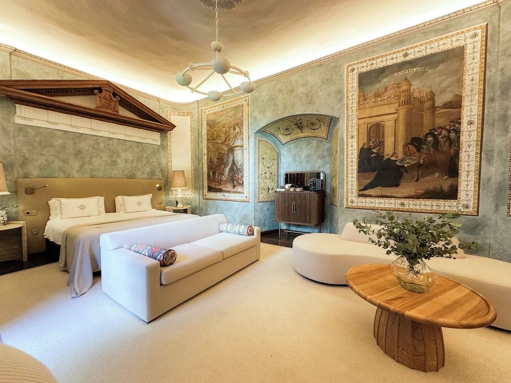 Hospes Palacio del Bailío, a Member of Design Hotels Junior Suite (Historic with soul) 2