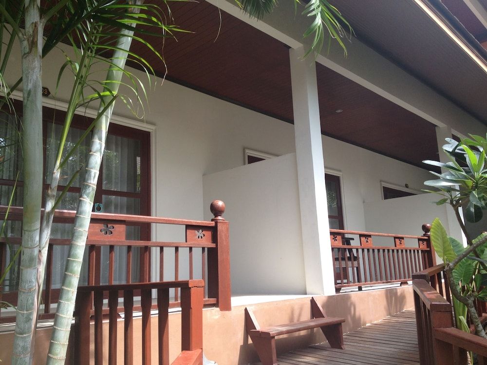 undefined Kanok Buri Resort 7