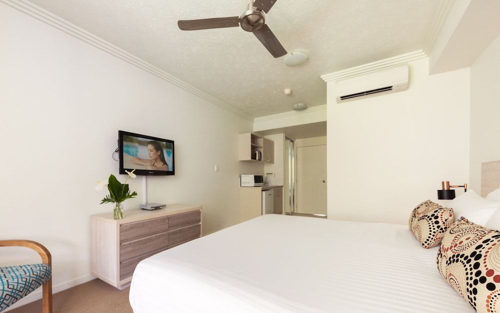 Silkari Lagoons Port Douglas Hotel Garden Room (stair access only)