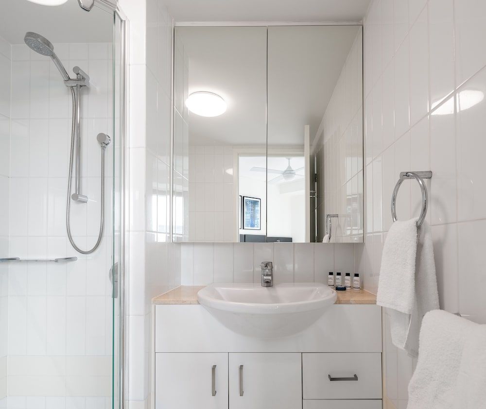 Oaks Brisbane on Felix Suites Apartment, 2 Bedrooms, River View (No Housekeeping) 5