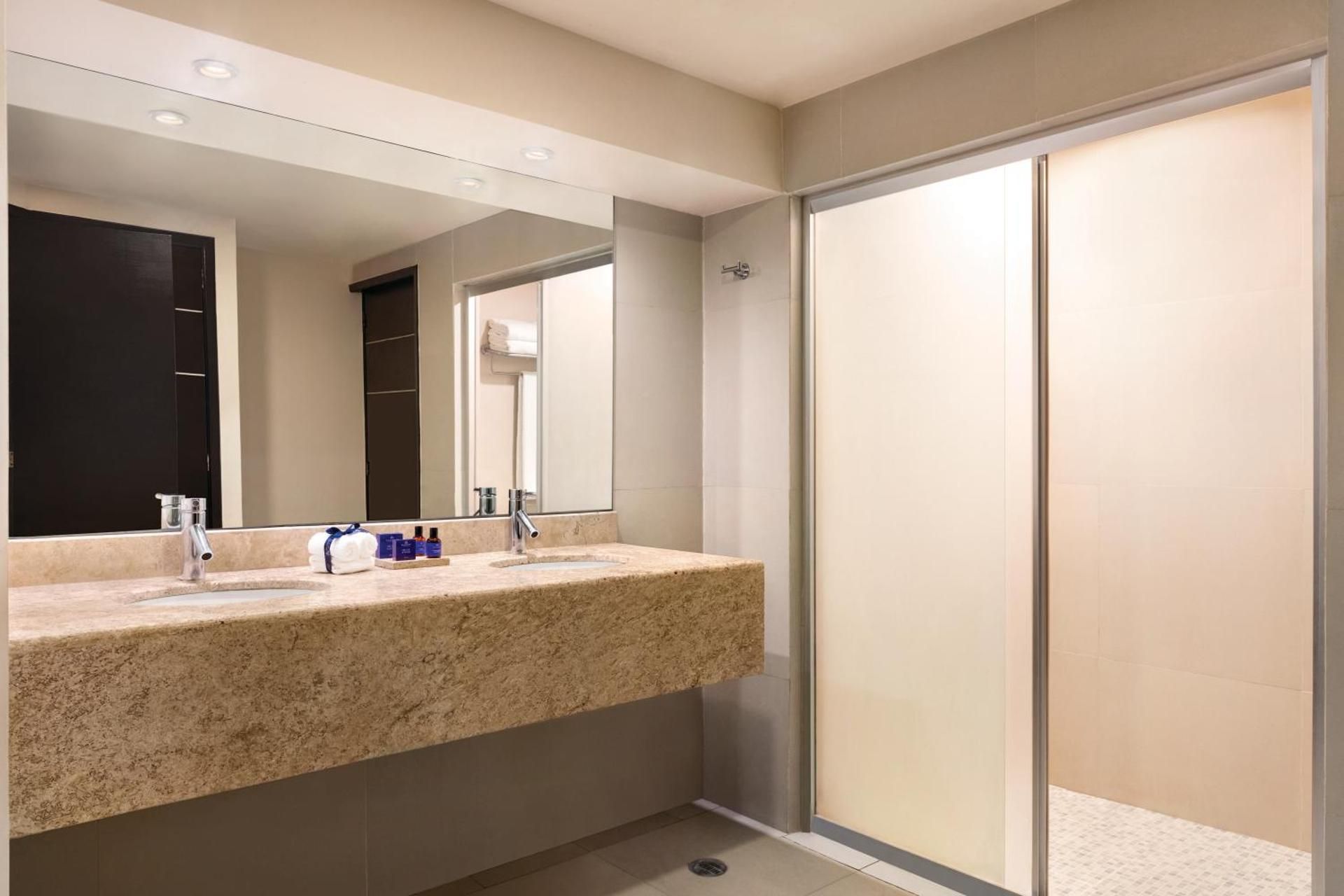 Luxury Suite Two Double Beds
