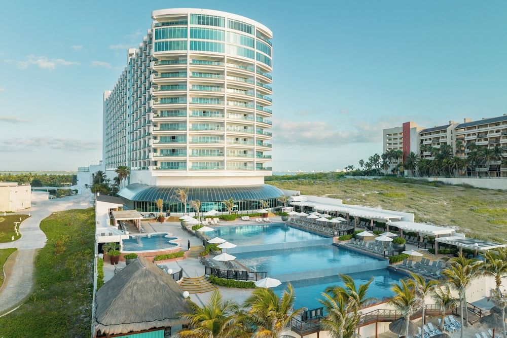 undefined Seadust Cancún All Inclusive Family Resort 3
