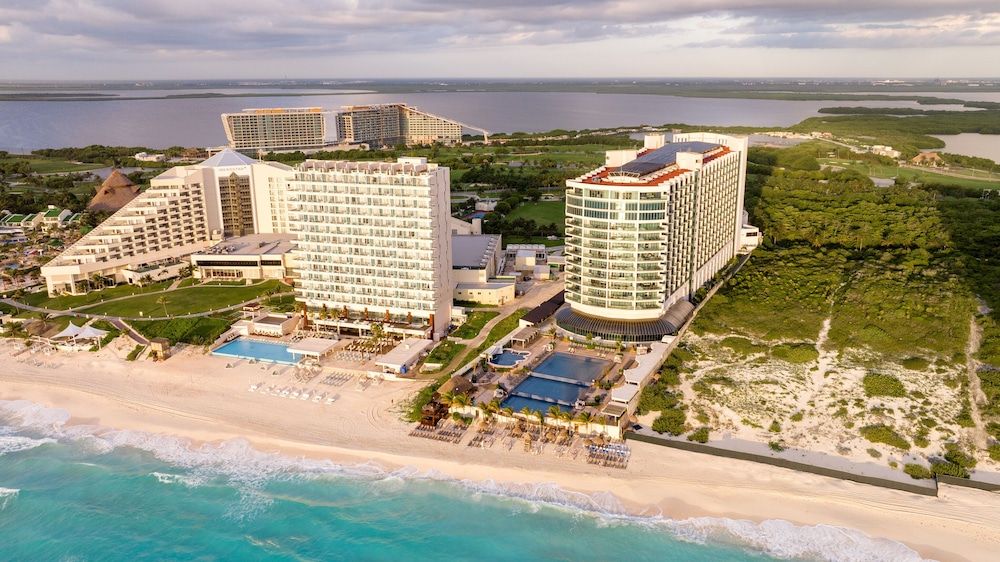 undefined Seadust Cancún All Inclusive Family Resort 8