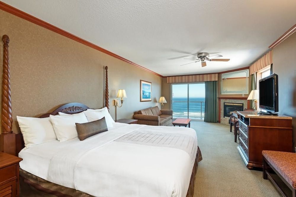 Suite, 1 Queen Bed with Sofa bed, Accessible, Non Smoking