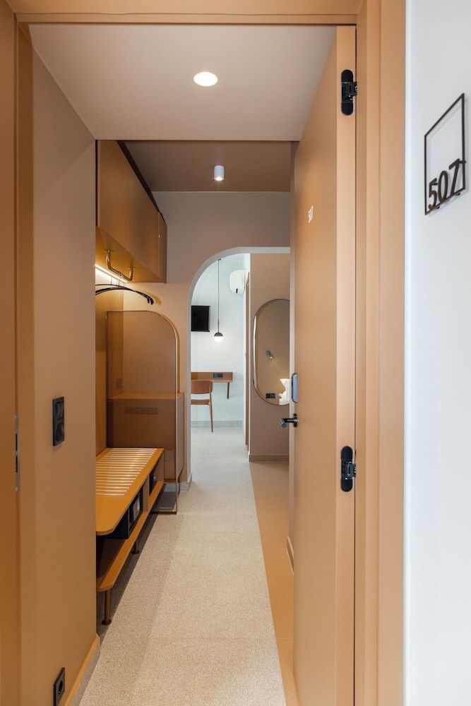 undefined Evripides Hotel 2